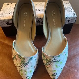 Shoes by Chinese Laundry